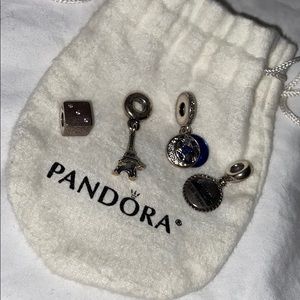 Travelers edition charm set